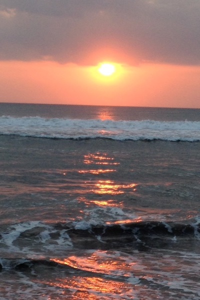 バリ島クタビーチの夕陽