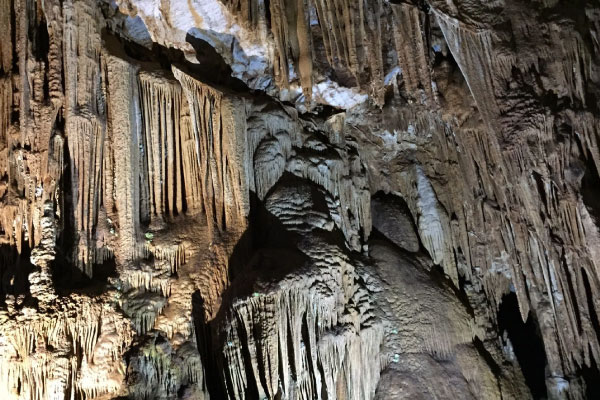 フォンニャケバンの洞窟