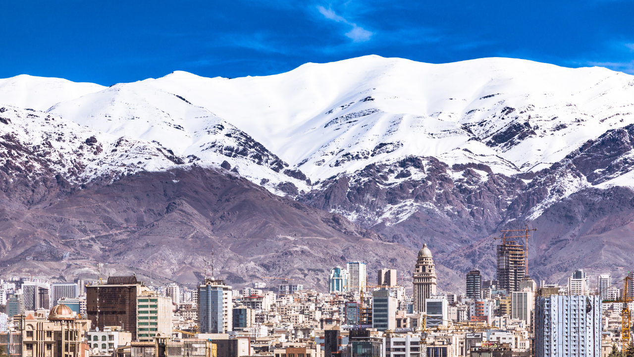 テヘラン 海外航空券専門 ジェイエスティ 名古屋発 関空発 東京発 名古屋で45年以上の信頼と実績の旅行会社