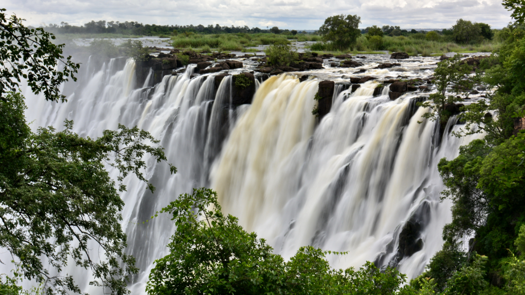海外航空券専門 ジェイエスティ 名古屋発 関空発 東京発 名古屋で45年以上の信頼と実績の旅行会社 リビングストーン